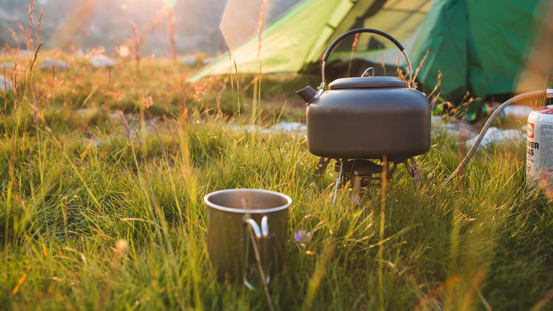 Pack camping